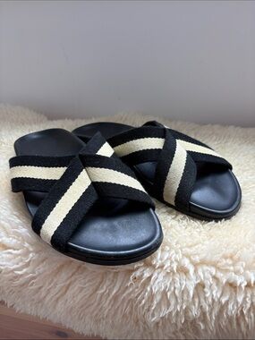 Jenni Kayne Cotton Crossover Black and Cream Slide Sandals